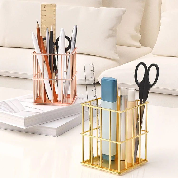 Hoe kan een metalen pennenhouder op een bureau de organisatie van uw werkruimte verbeteren?